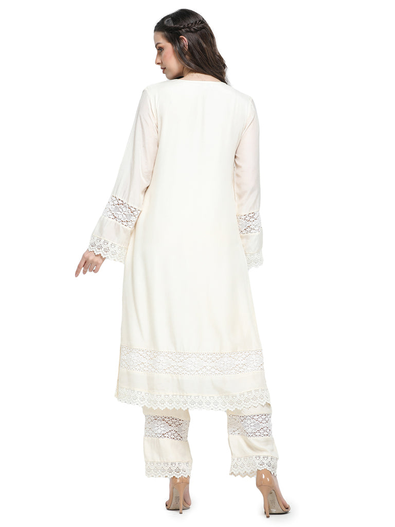 White mul pearl embroidered kurta with pants and dupatta