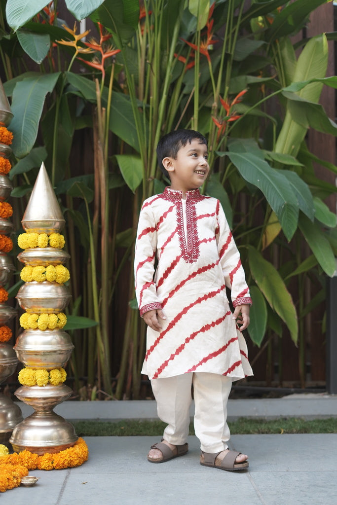 White and red leheriya embroidered kurta with pants