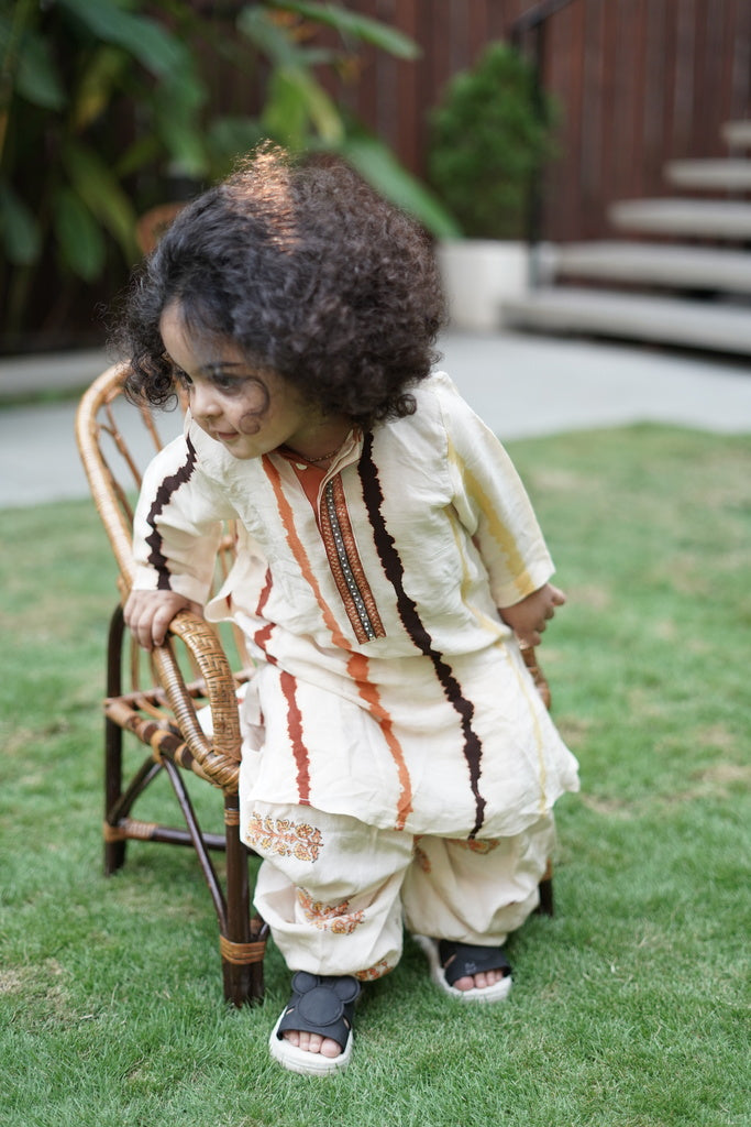 Bone leheriya embroidered kurta with block printed dhoti