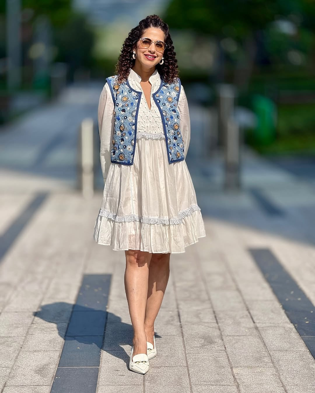 Kamiya Jani in Our Blue Waist Coat