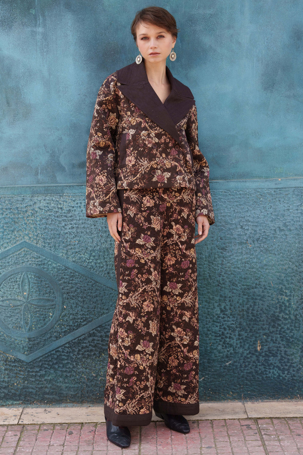 Brown satin chintz printed and quilted pantsuit