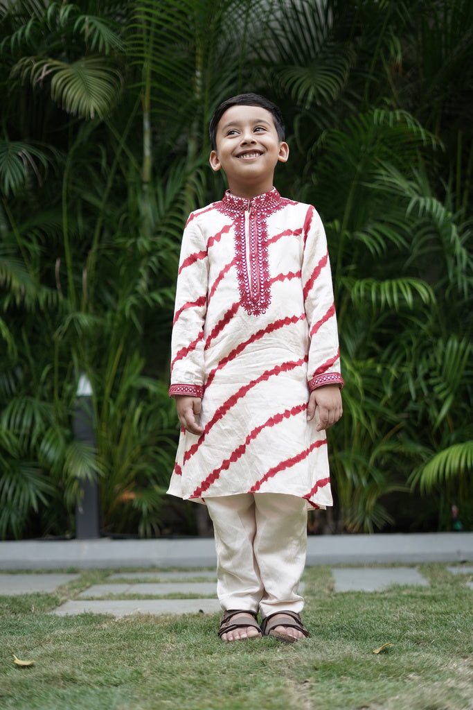 White and red leheriya embroidered kurta with pants