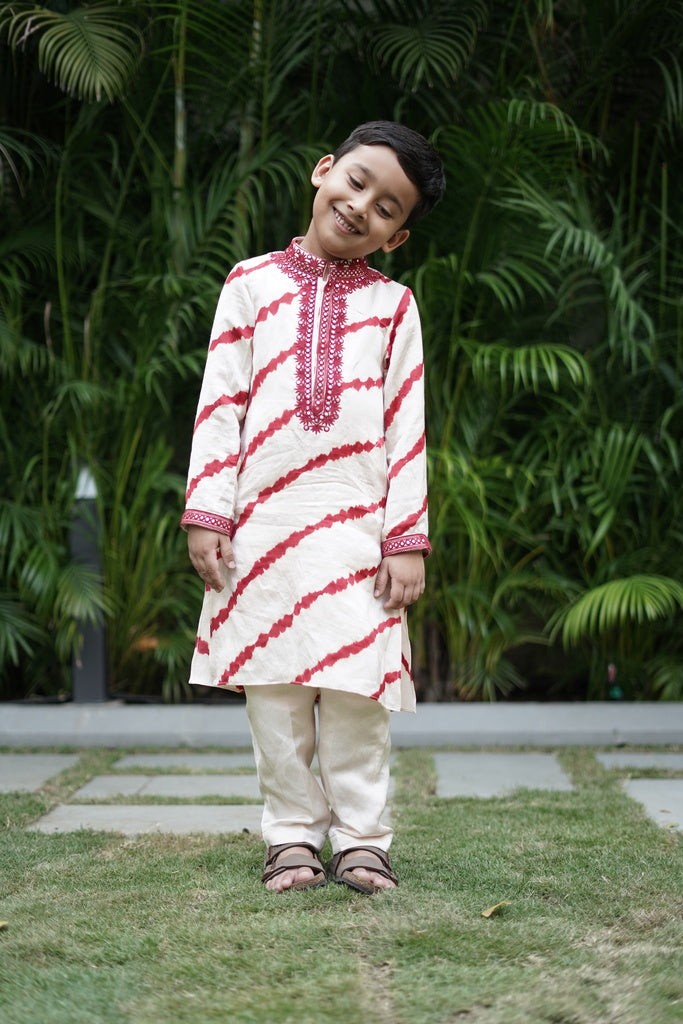 White and red leheriya embroidered kurta with pants