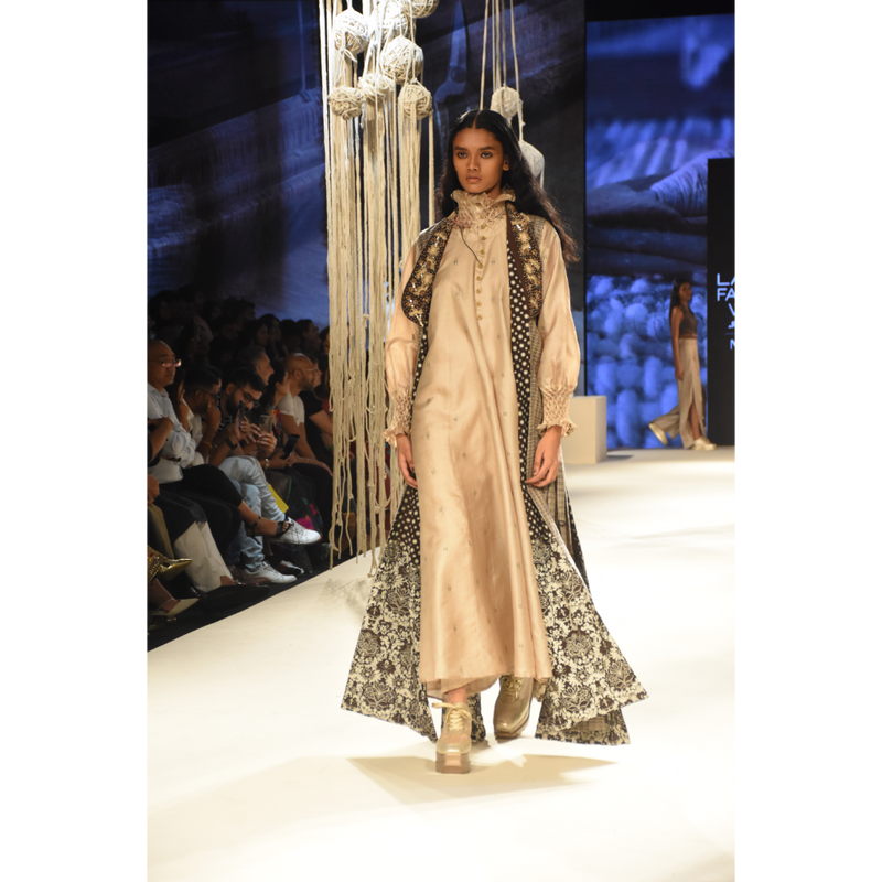 Beige kaftan maxi with smoking collar and cuffs with brown checks and embroidered side tie up throw