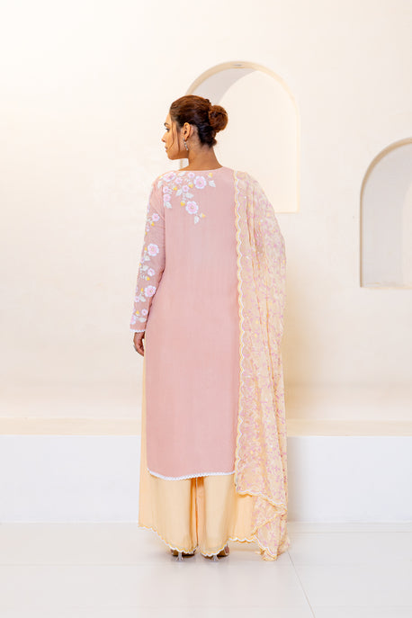 Peach embroidered kurta with dupatta with embroidered pants