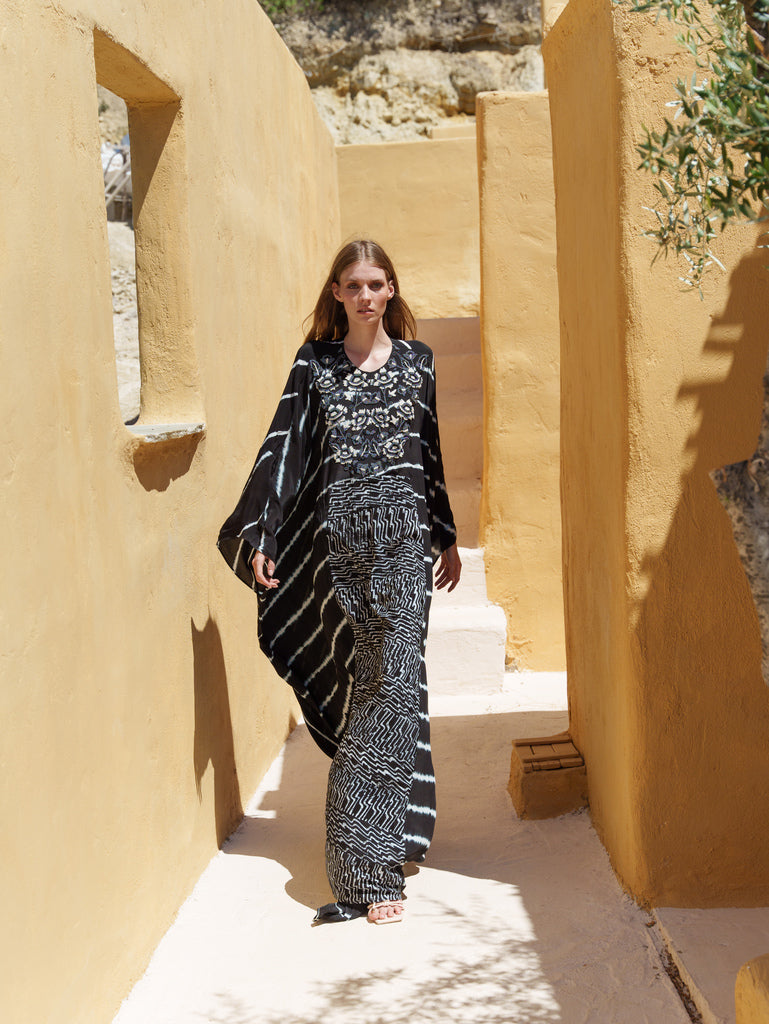 Black and white tie and dye embroidered kaftan