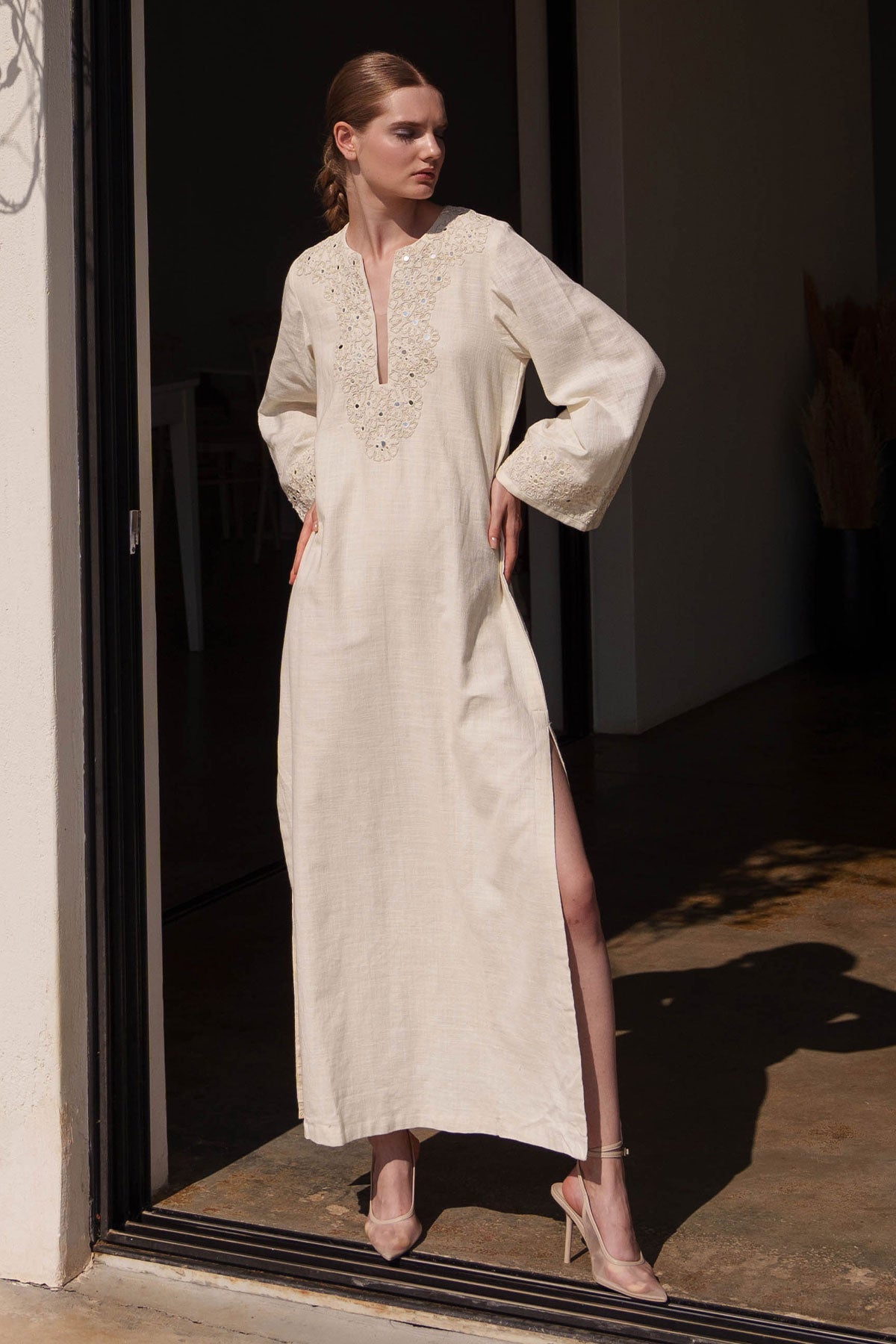 Ecru mirror embroidred Kaftan