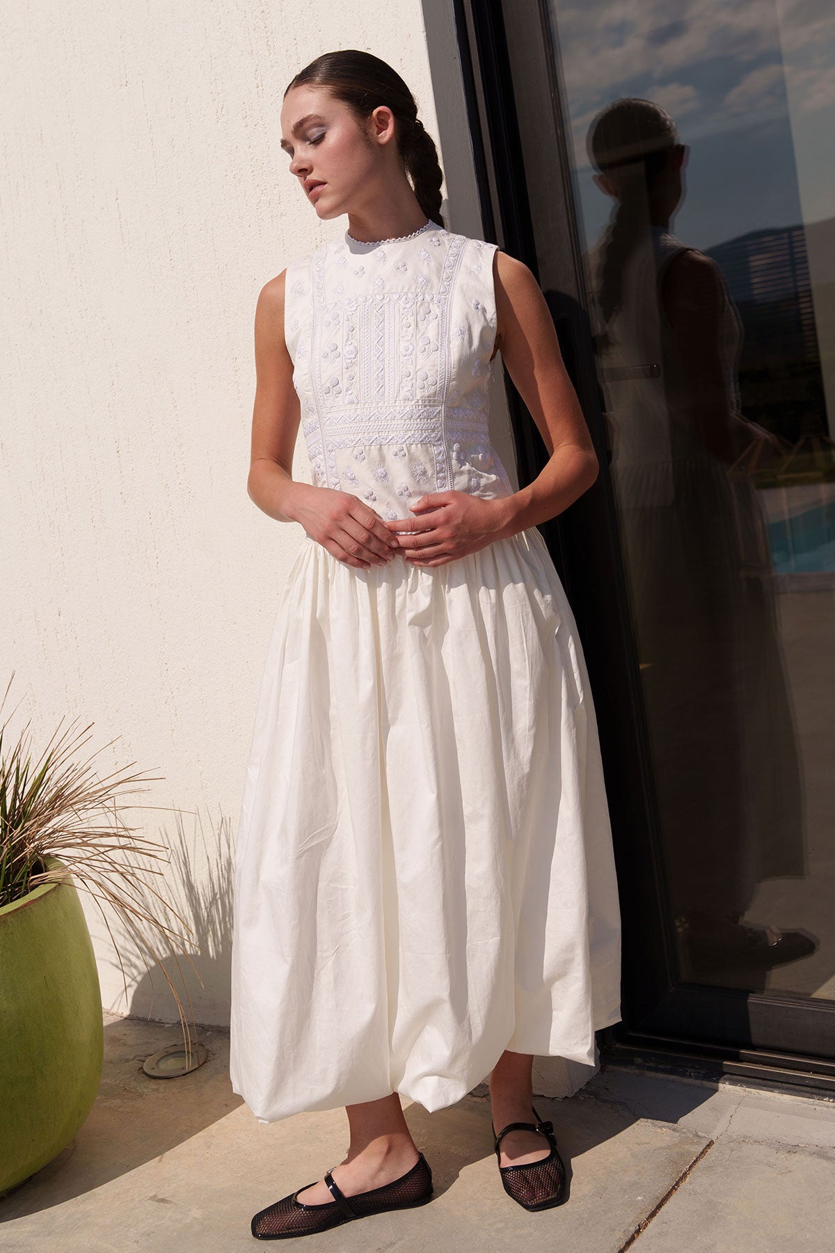 White embroidered bodice balloon hemline Midi