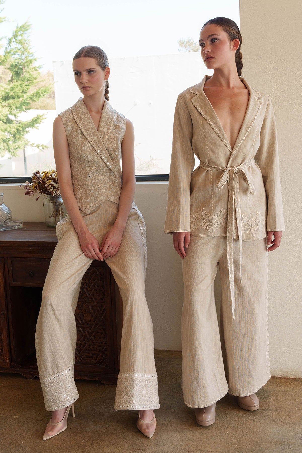 Beige cord embroidered pant suit