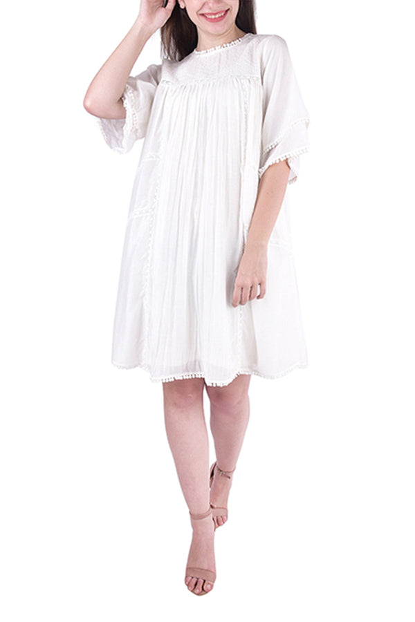 Anushka Sharma in White Mul Tunic with Anchor Yoke and Lace Details 2