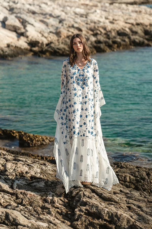 White mul cracker printed kaftan with embroidered neck and lace details